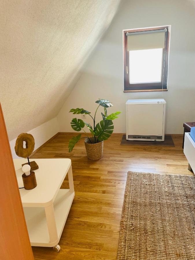 Maisonette Wohnung Sophie Mit Balkon Und Terrasse Weikersheim Exterior photo